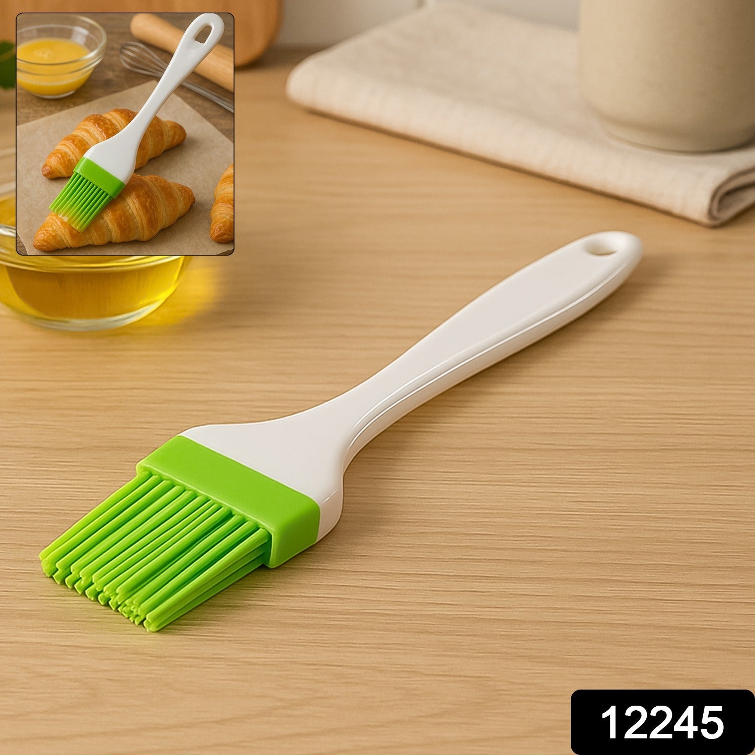 Silicone Kitchen Oil Spatula Brush with Handle Pastry / Cake Brush (17 cm / 1 Pc) Silicone Kitchen Oil Spatula Brush with Handle Pastry / Cake Brush (17 cm / 1 Pc)